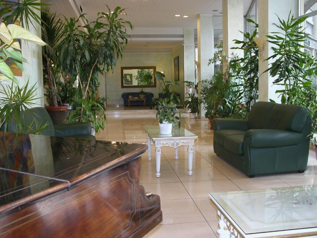 Hotel Calabresi Сан-Бенедетто-дель-Тронто Экстерьер фото